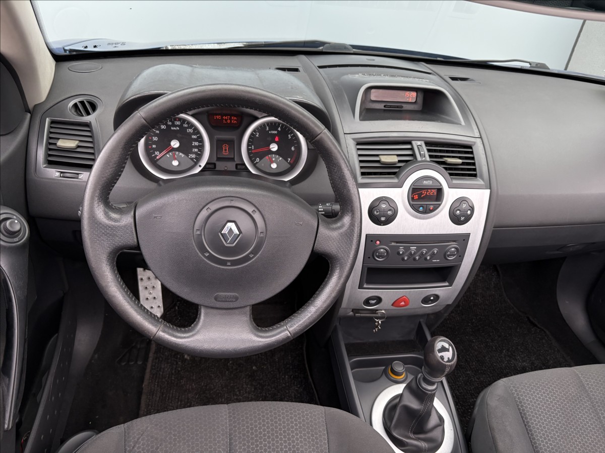 renault-megane-2-0-i-99-kw-kabriolet - 9