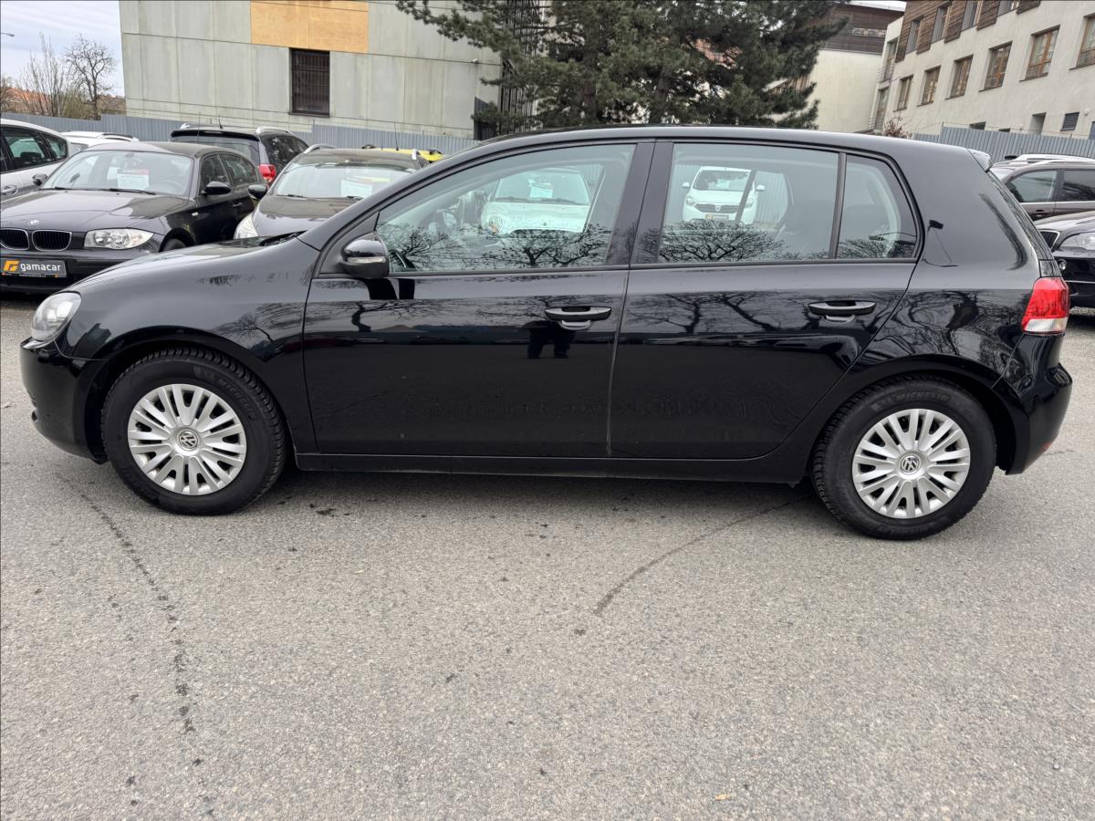 volkswagen-golf-1-6-krasny-stav-nove-rozvody - 4