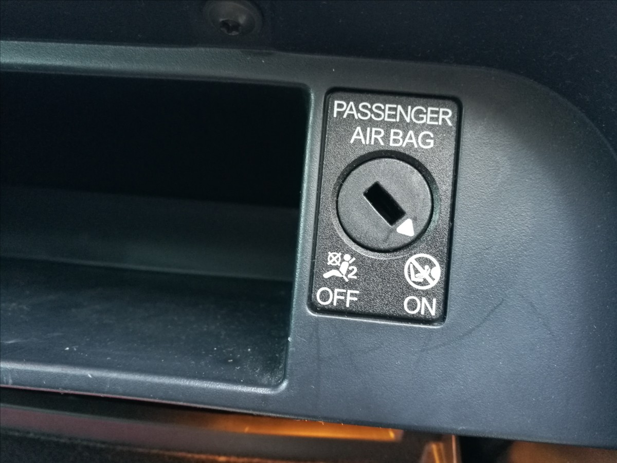 skoda-octavia-1-6-tdi-elegance - 9