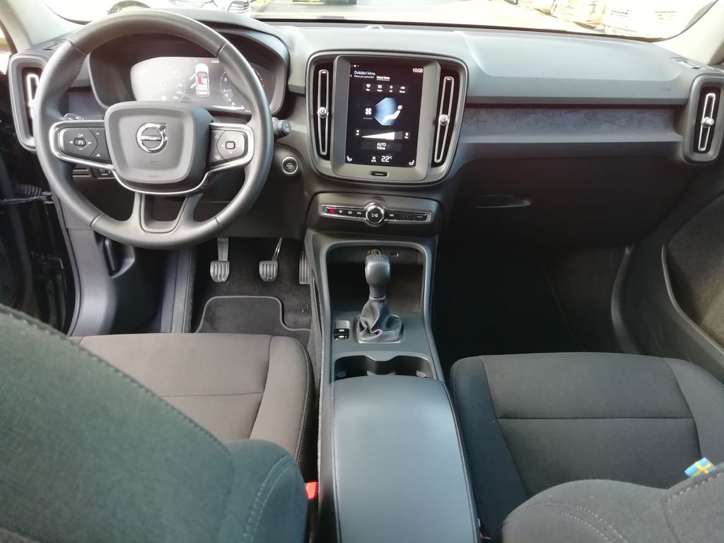 volvo-xc40-t2-1-5-fwd-essential-95-kw - 6
