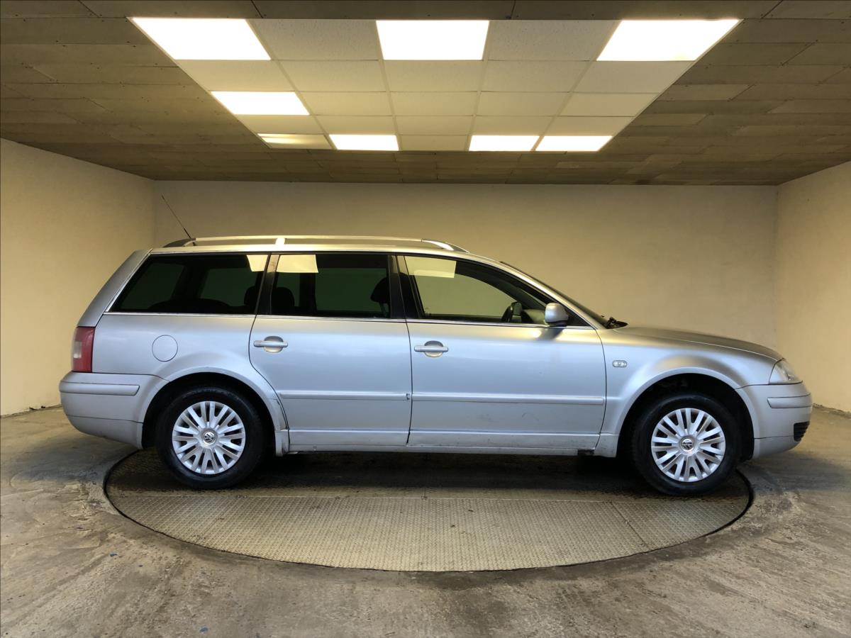 volkswagen-passat-1-9-tdi-trendline - 7