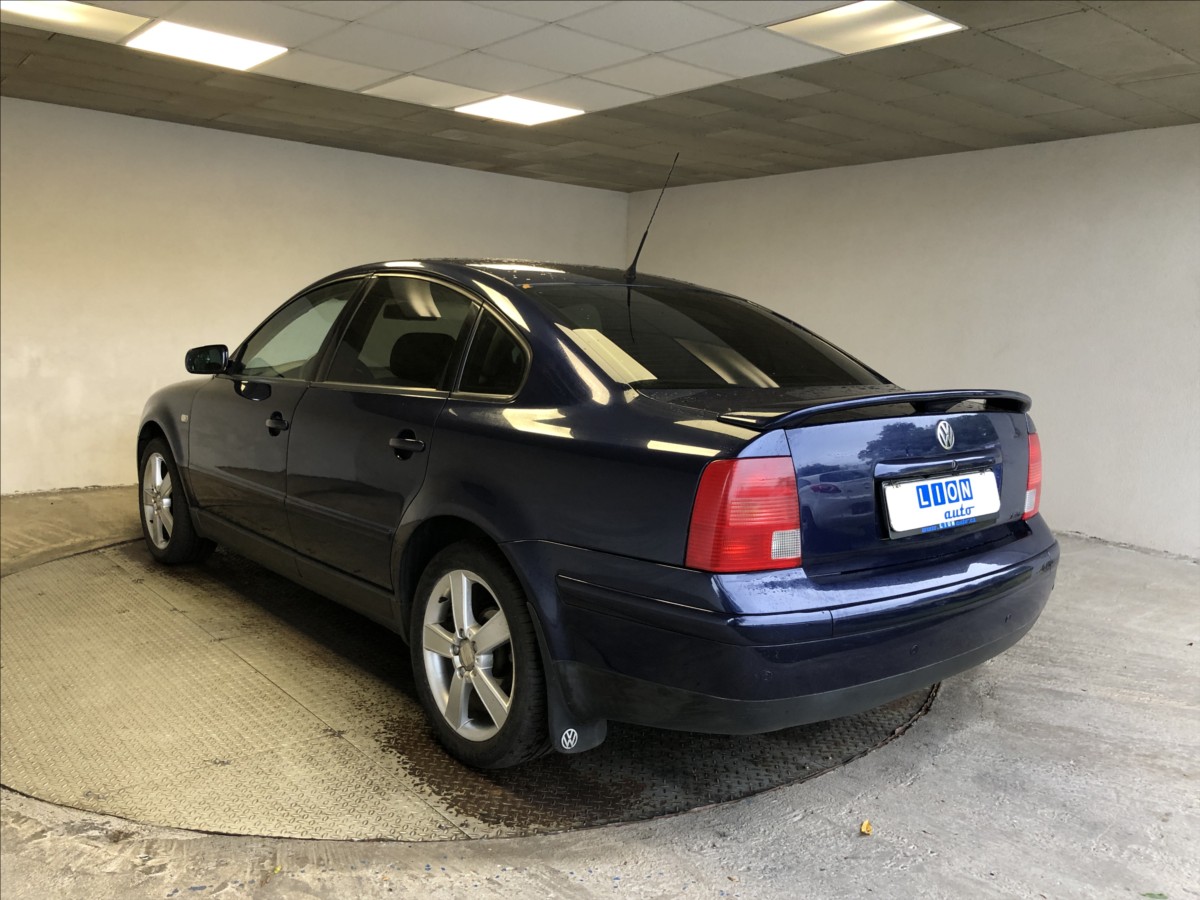 volkswagen-passat-1-8-t-20v - 4