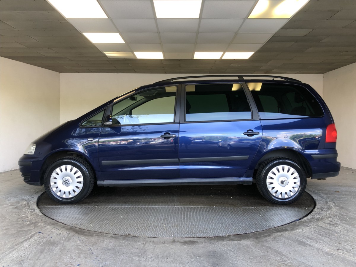 volkswagen-sharan-1-9-tdi-trendline - 3