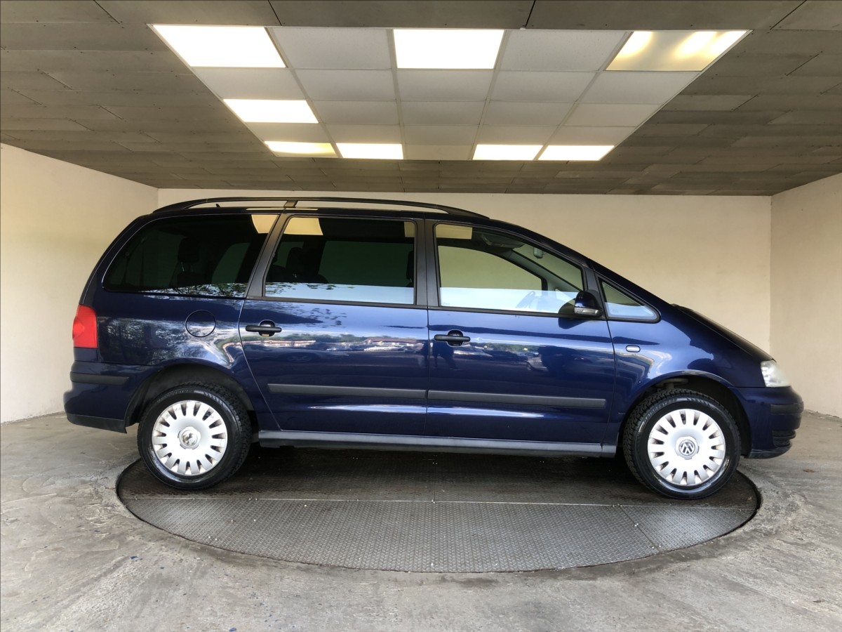 volkswagen-sharan-1-9-tdi-trendline - 7