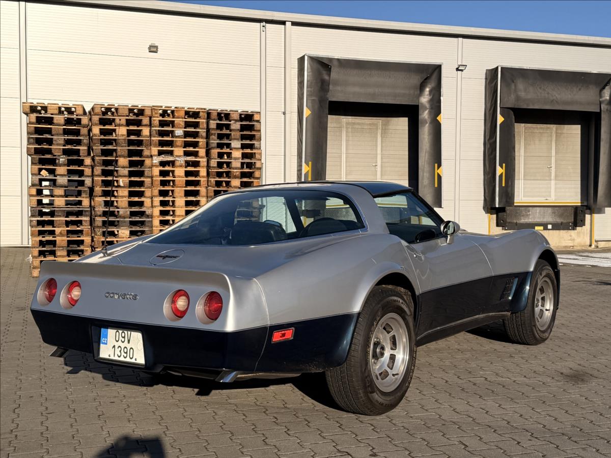 chevrolet-corvette-5-7-c3-po-renovaci - 5