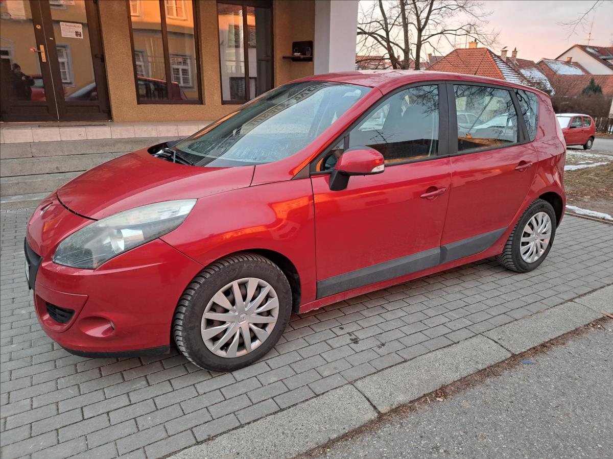 renault-scenic-1-5-dci - 3