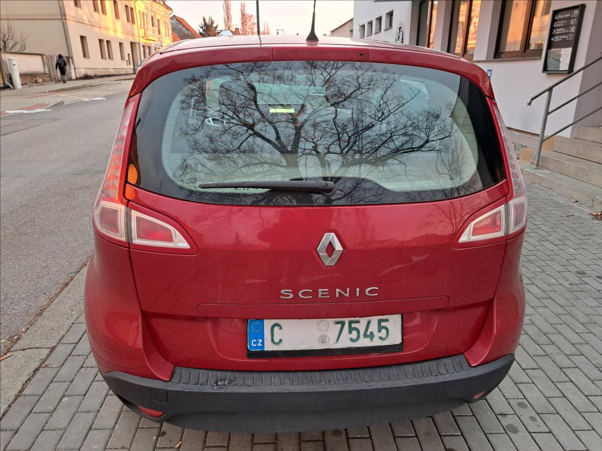 renault-scenic-1-5-dci - 8