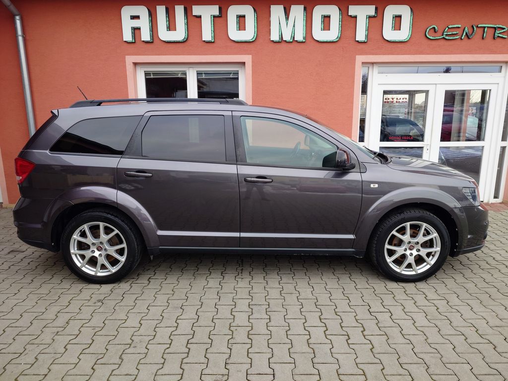 fiat-freemont-2-0-multijet-125-kw-black-code - 4