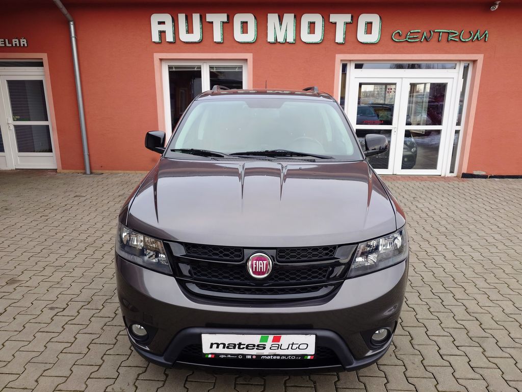fiat-freemont-2-0-multijet-125-kw-black-code - 6