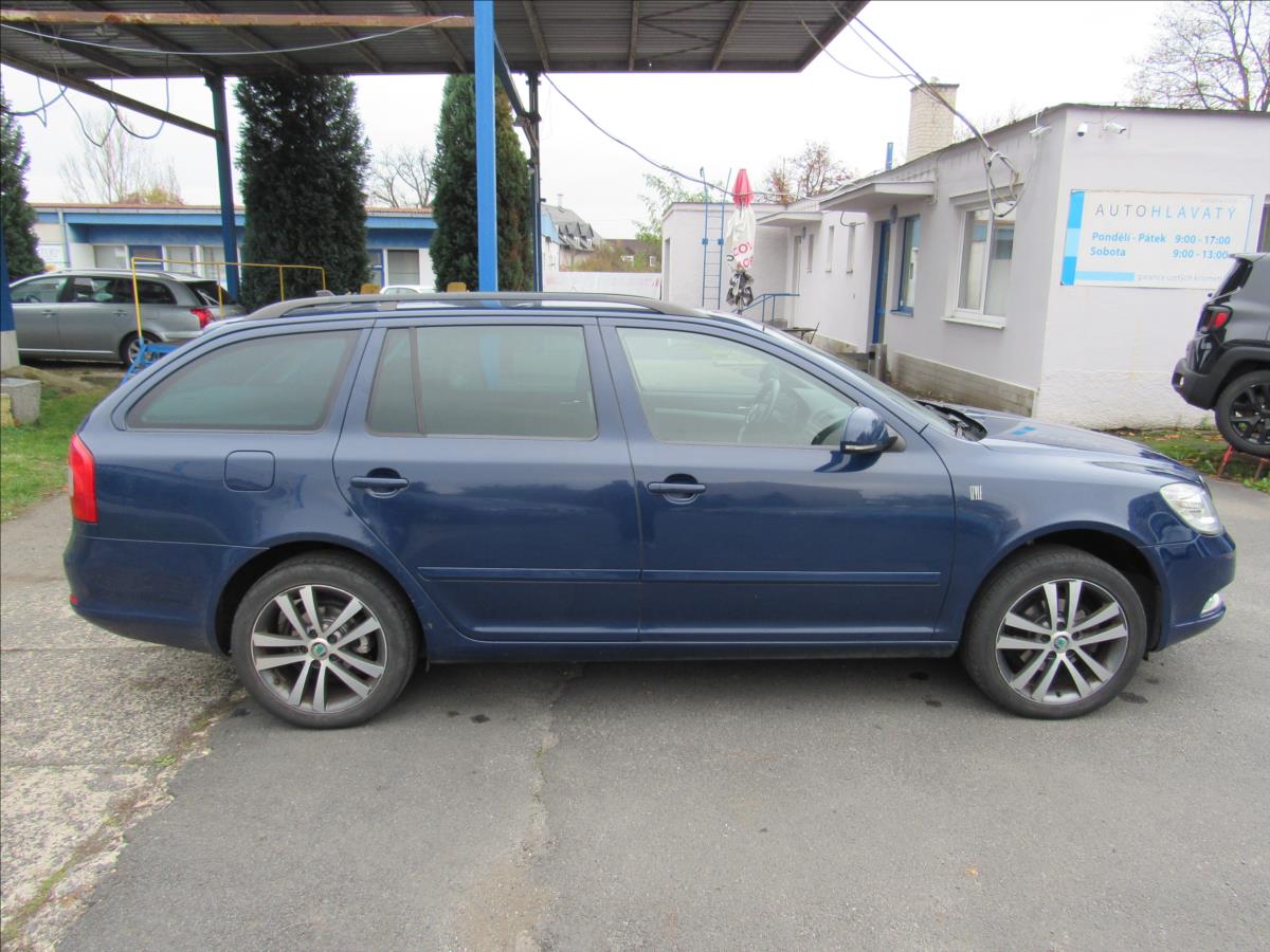 skoda-octavia-1-6-tdi-cr-dpf-ambition-combi - 7