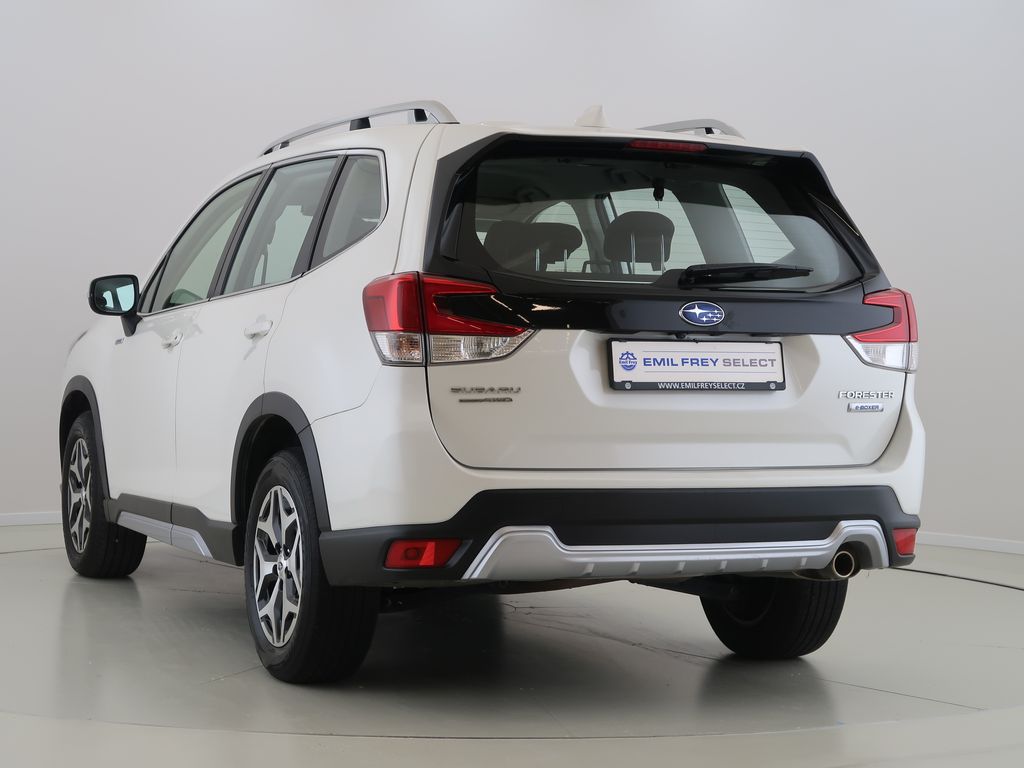 subaru-forester-2-0boxer-cz-110kw-at-4x4 - 6