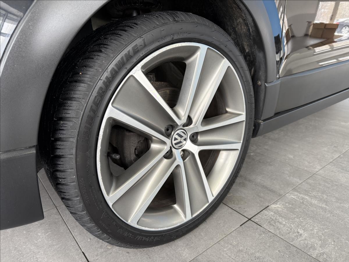 volkswagen-polo-1-2-cross-77kw-servisni-knizka - 6