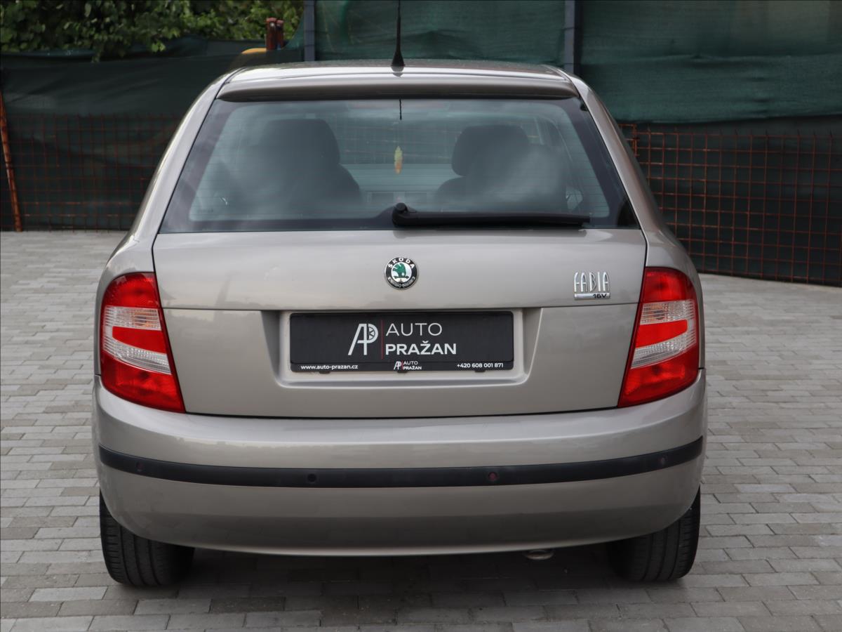 skoda-fabia-1-4-16v-ambiente-klima - 4