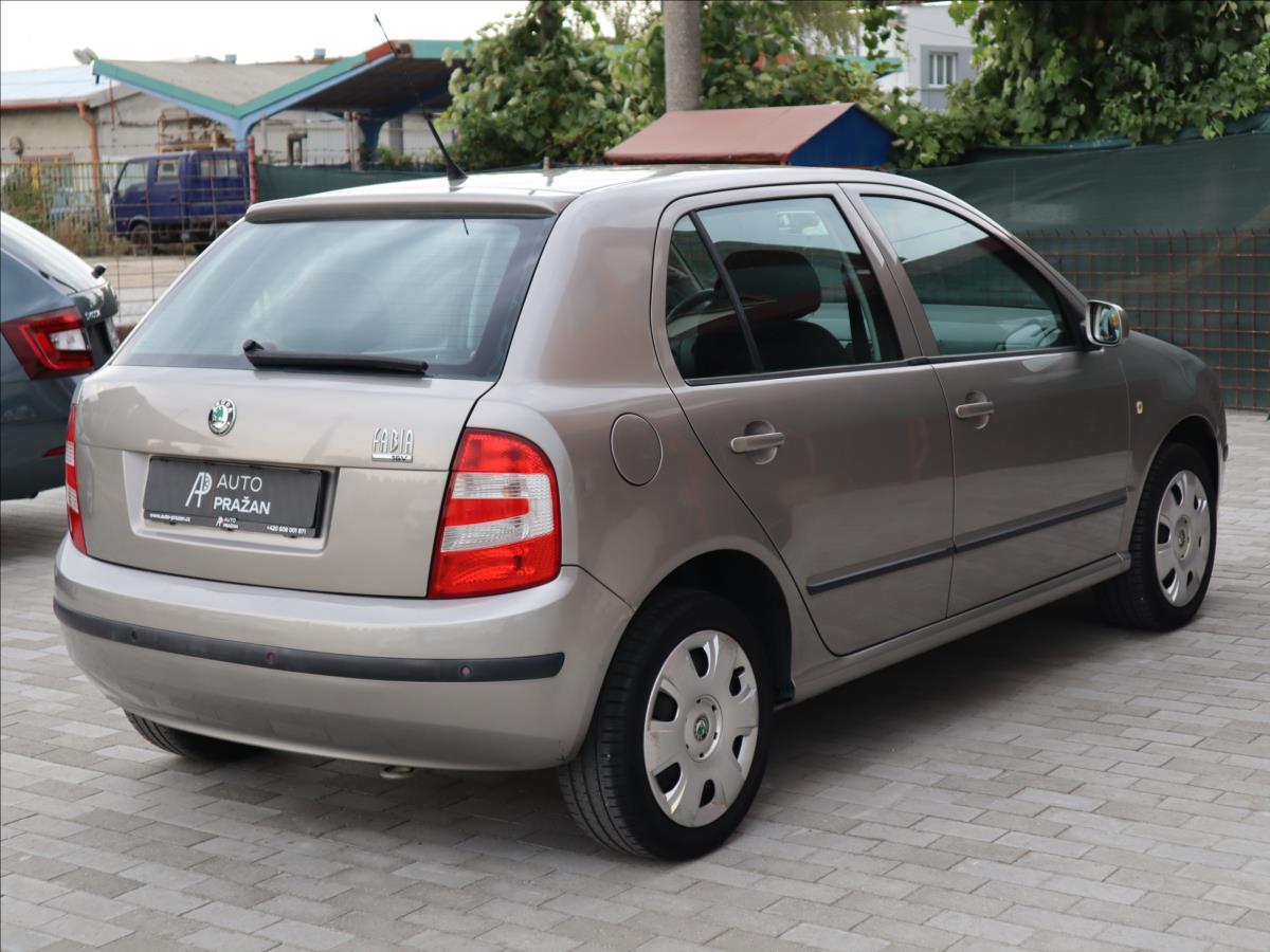 skoda-fabia-1-4-16v-ambiente-klima - 5