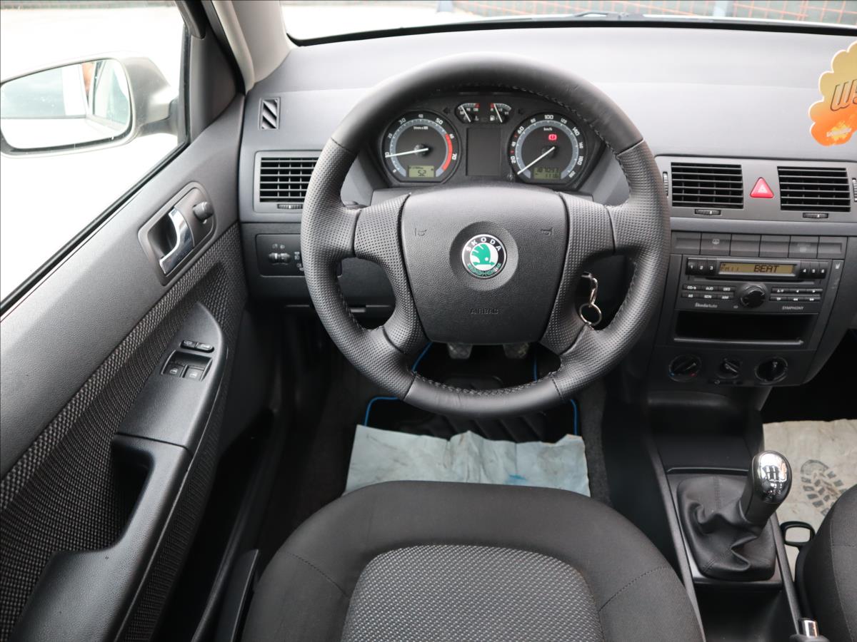 skoda-fabia-1-4-16v-ambiente-klima - 8