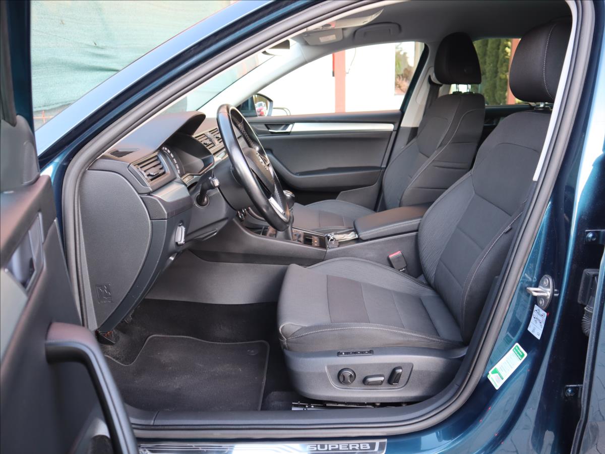 skoda-superb-2-0-tdi-kessy-frontassist-parkassist - 8