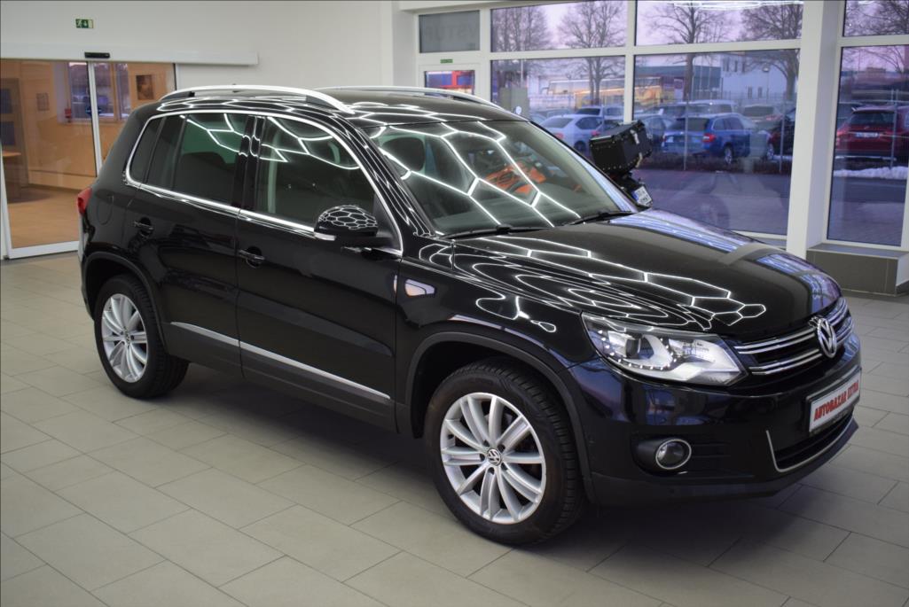volkswagen-tiguan-2-0-tdi-sport-style-dsg-xen - 2