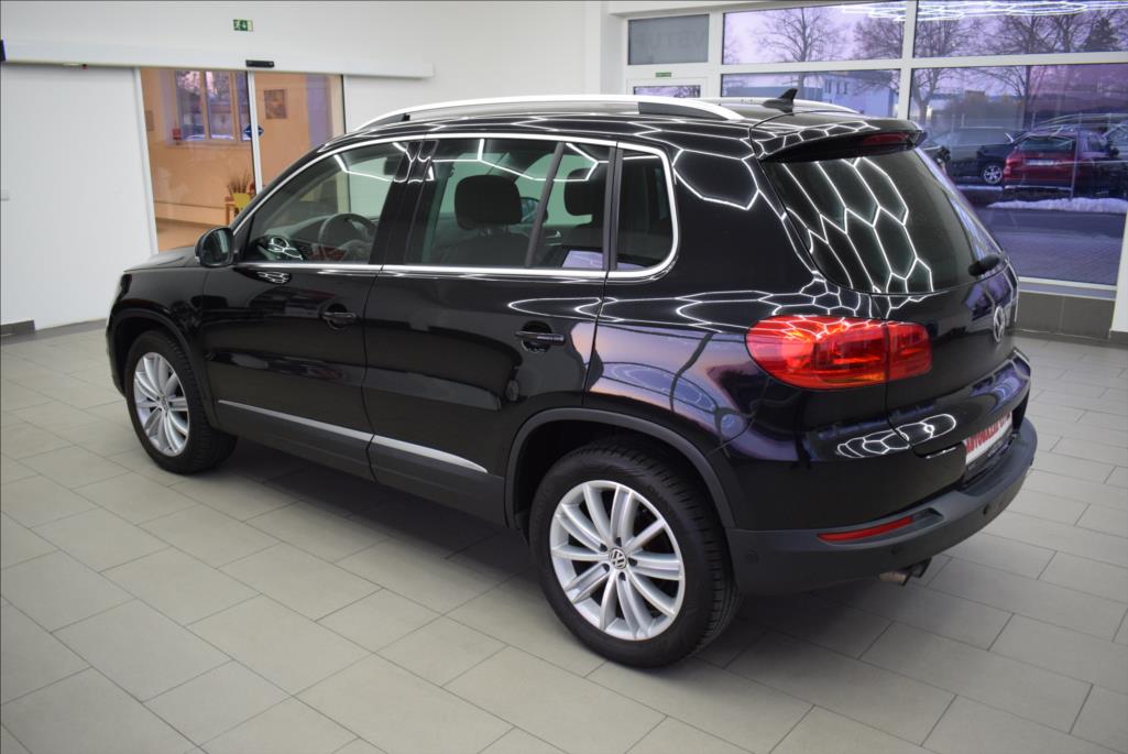 volkswagen-tiguan-2-0-tdi-sport-style-dsg-xen - 7