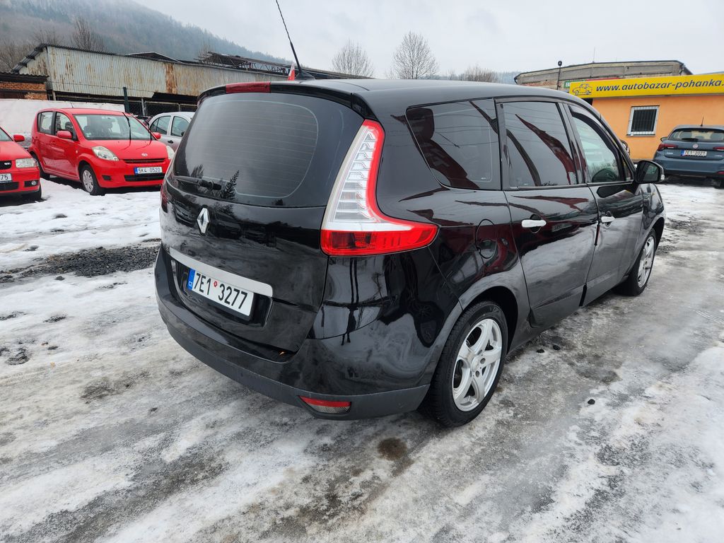 renault-grand-scenic-1-6-dci - 7