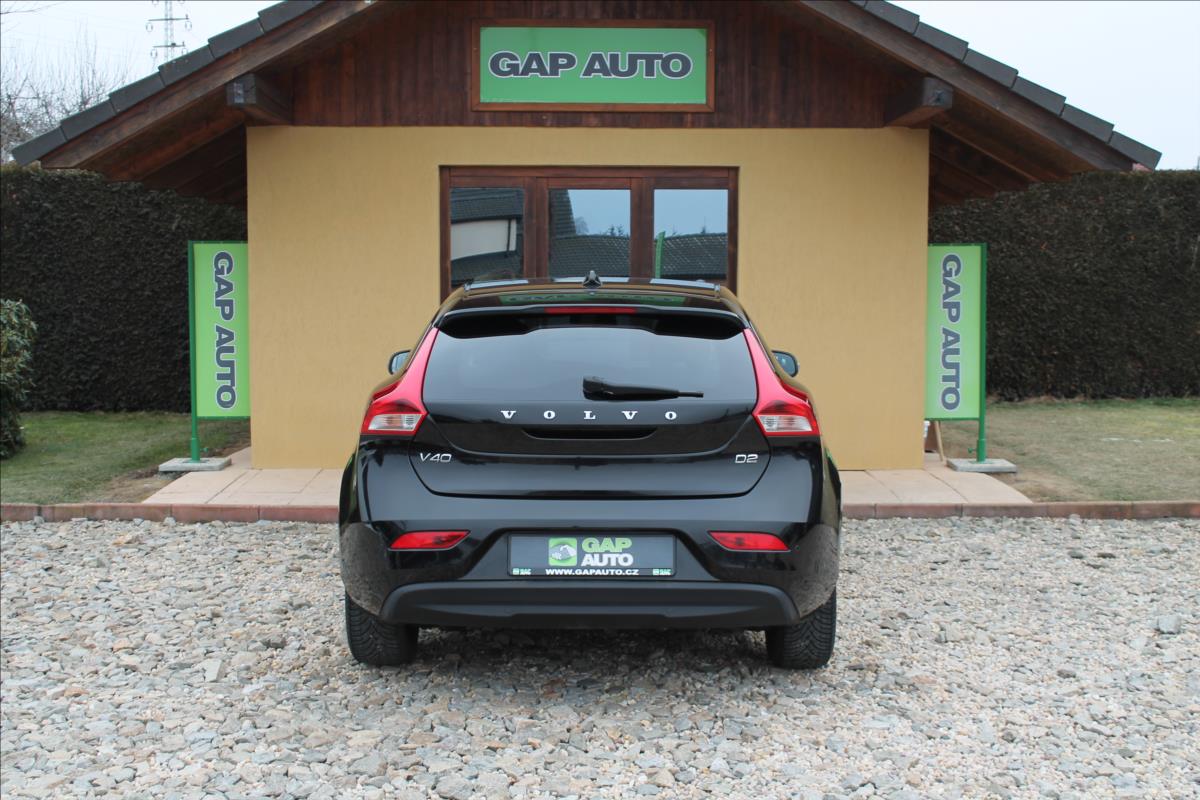 volvo-v40-2-0-d2-88kw-navi - 4