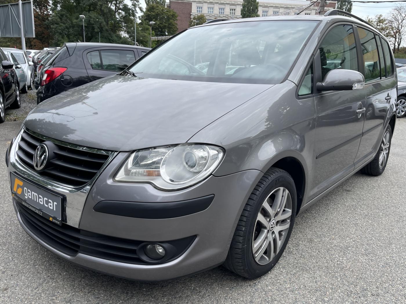 volkswagen-touran-2-0-i-bez-koroze-cng - 2