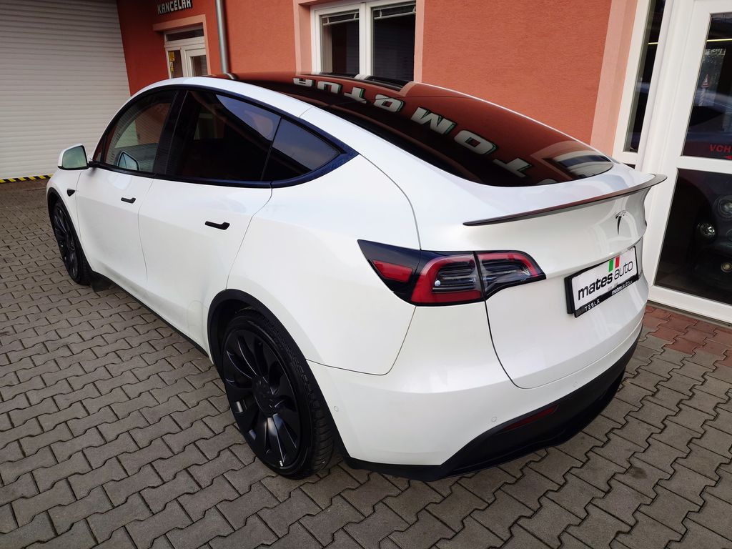 tesla-model-y-performance-berlin-eap-393 - 2