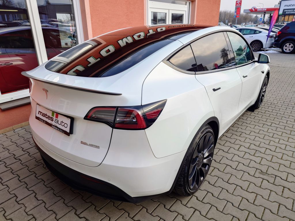 tesla-model-y-performance-berlin-eap-393 - 5