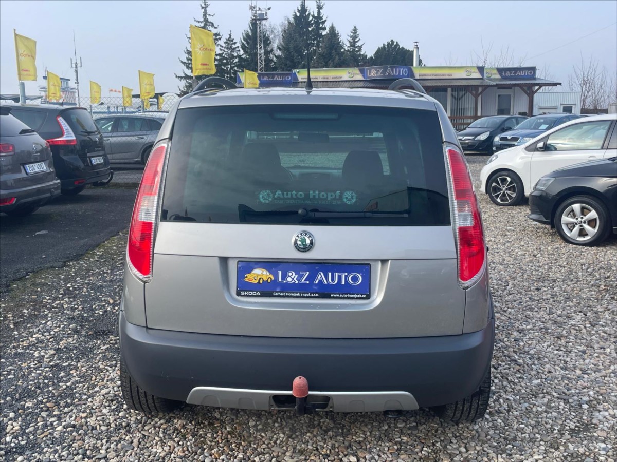 skoda-roomster-1-6-tdi-scout - 4