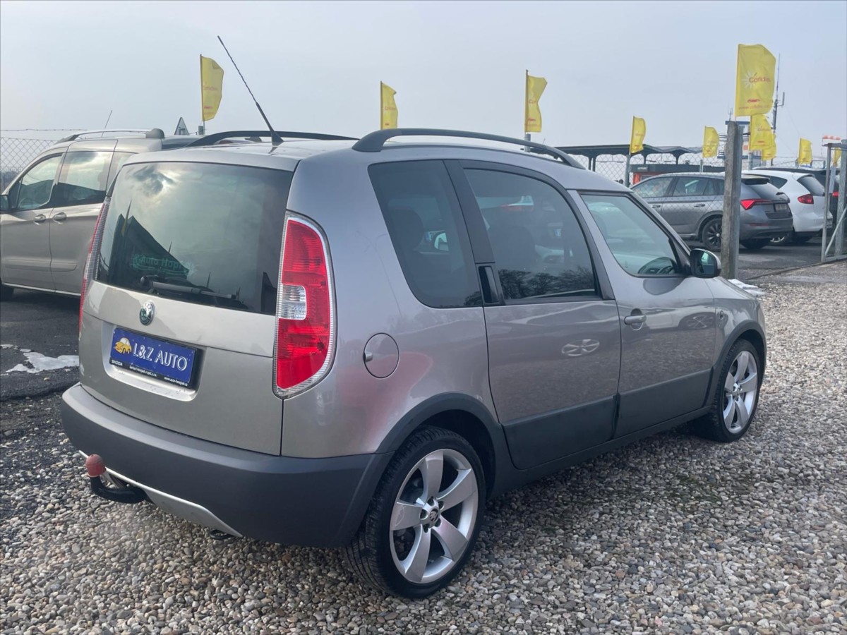 skoda-roomster-1-6-tdi-scout - 5