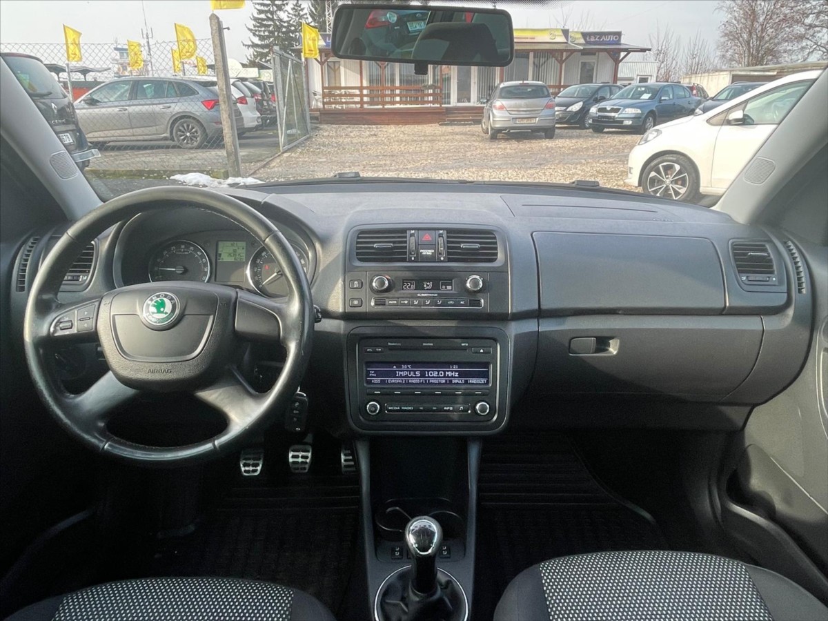 skoda-roomster-1-6-tdi-scout - 6