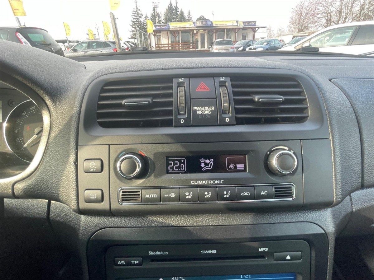 skoda-roomster-1-6-tdi-scout - 7