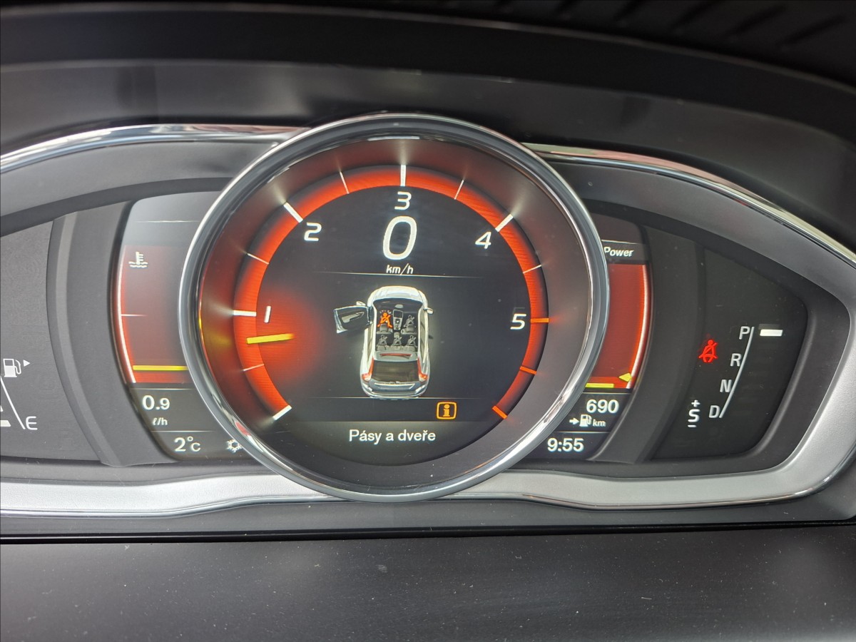 volvo-xc60-2-4-d5-awd - 5