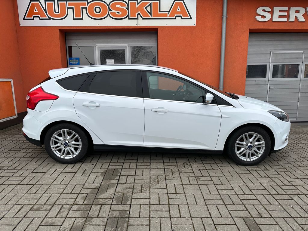ford-focus-1-0i-92kw-titanium - 3