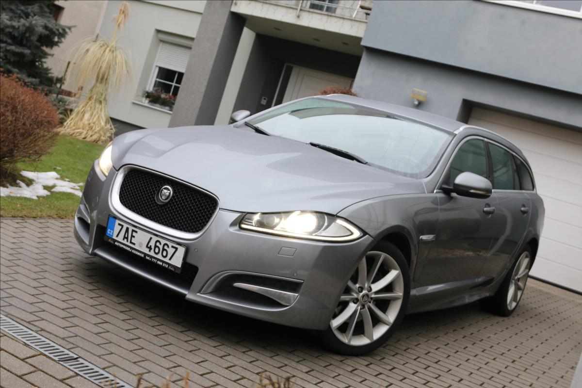 jaguar-xf-3-0-cr-automat-navigace - 5