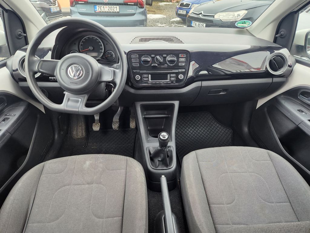 volkswagen-up-1-0-mpi - 9