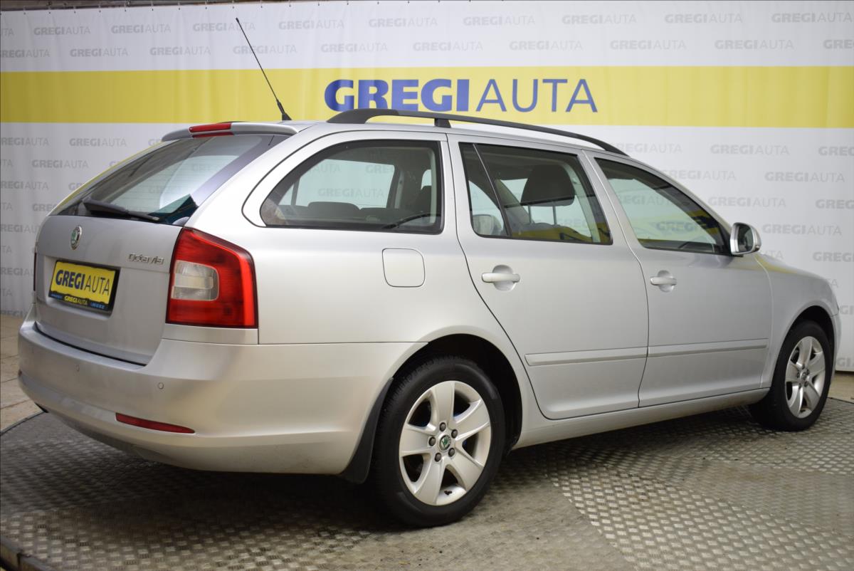 skoda-octavia-1-4-tsi-bez-koroze-super-stav - 5