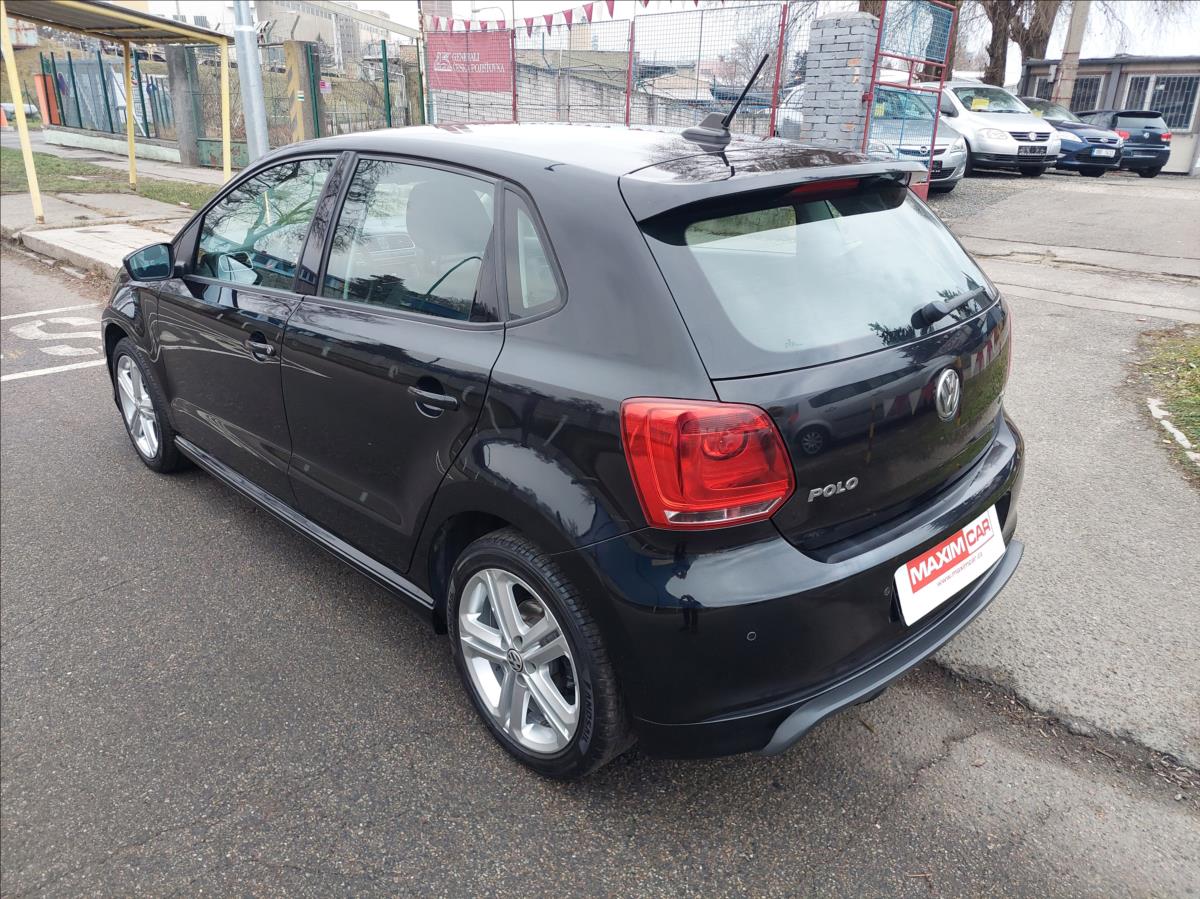 volkswagen-polo-1-2-tsi-r-line-top-vybava - 6