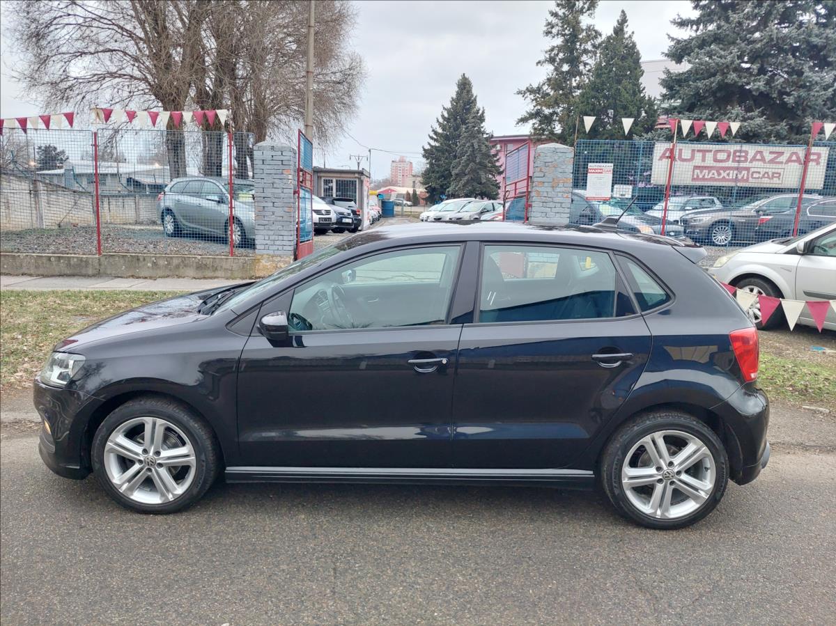 volkswagen-polo-1-2-tsi-r-line-top-vybava - 7