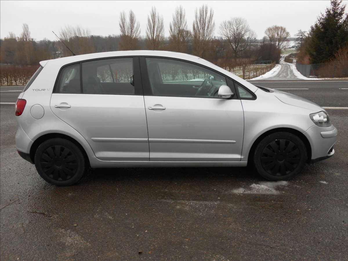 volkswagen-golf-plus-1-4-tsi-103-kwautomat-serviska - 5