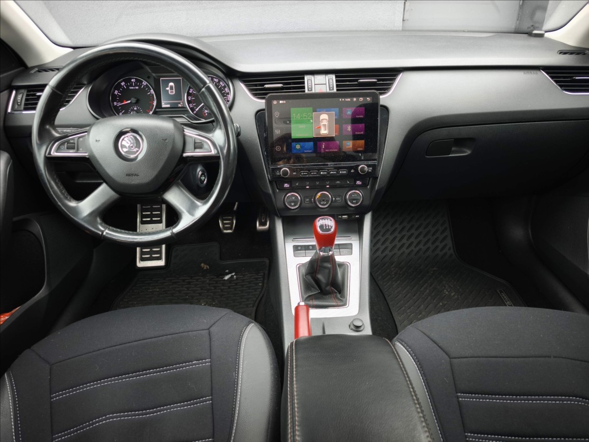 skoda-octavia-1-8-tsi-132kw-style-kombi - 9
