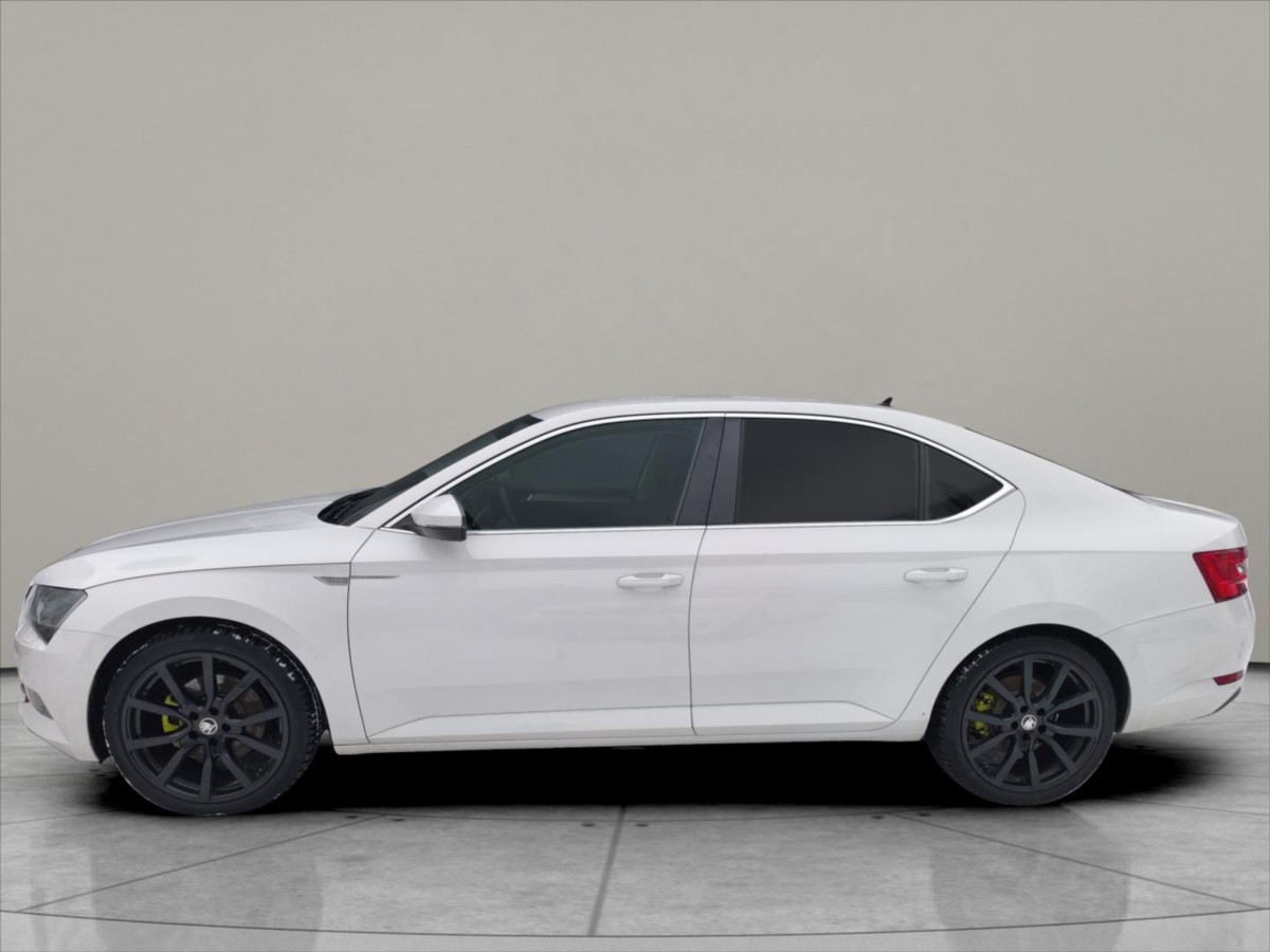 skoda-superb-2-0-tdi-110kw-sedan - 2