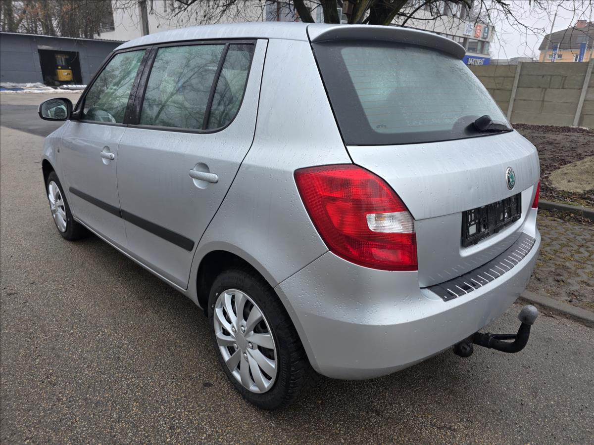 skoda-fabia-1-2-1-2i-44kw-klima-abs-tazne-1-2i-44kw-klima-abs-tazne - 3