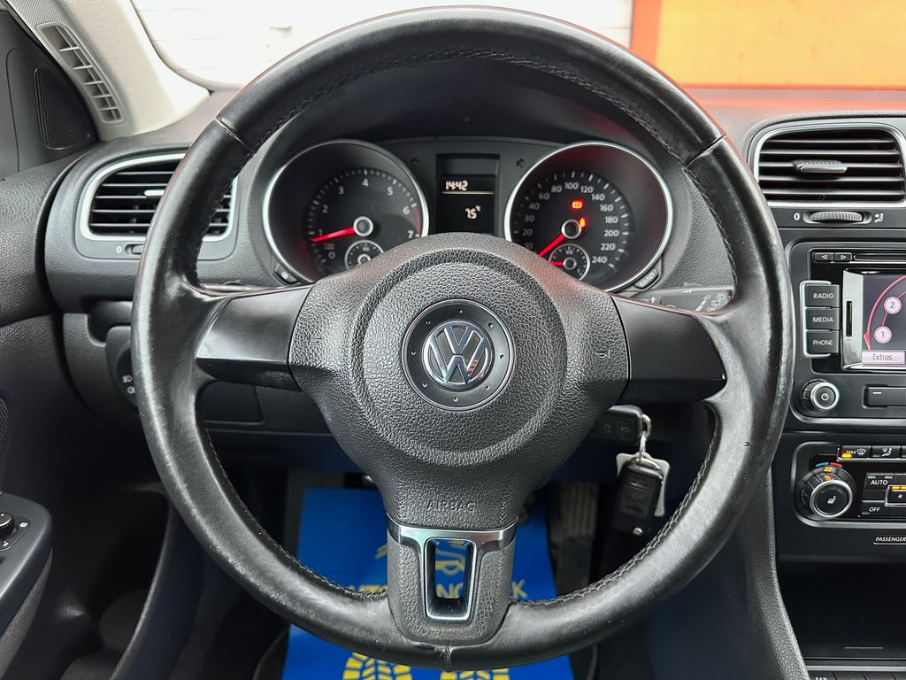 volkswagen-golf-1-4-tsi-90kw-1-maj-nova-tk - 9