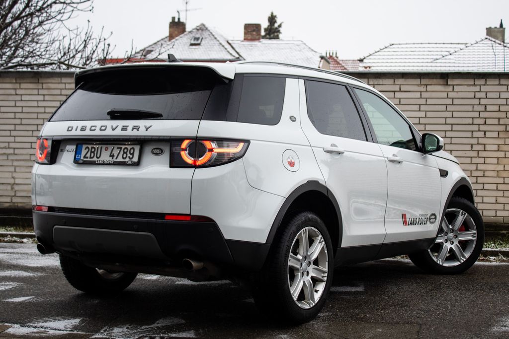 land-rover-discovery - 4