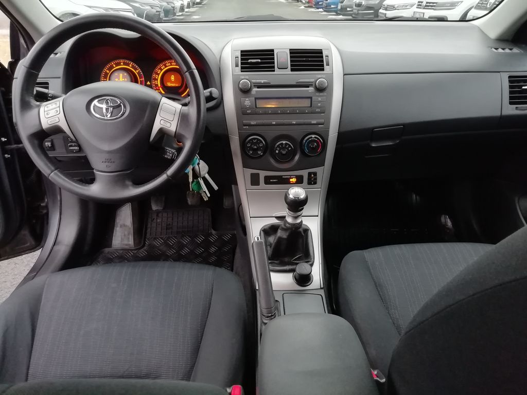 toyota-corolla-1-6-valvematic-sol-97-kw - 6