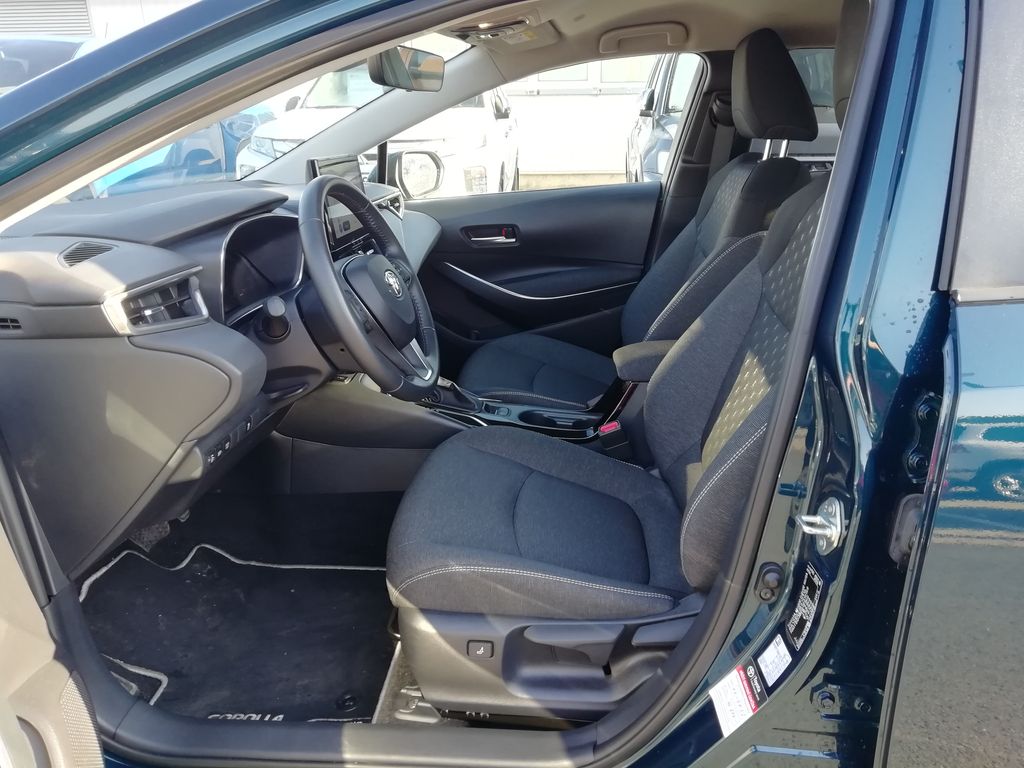 toyota-corolla-1-8-hev-e-cvt-style - 3