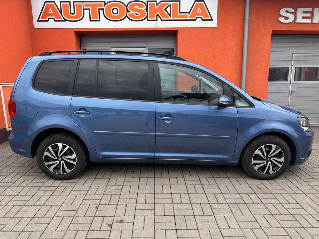 volkswagen-touran-1-2-tsi-77kw-serviska-tazne - 3