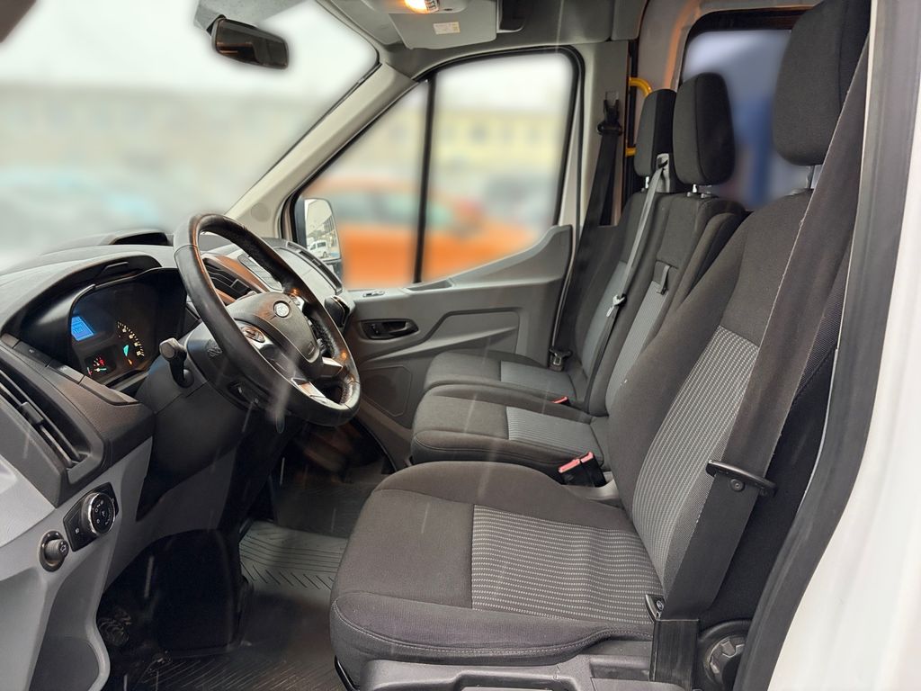ford-transit-7-mist-cz-trend-zaruka-od-ford - 6