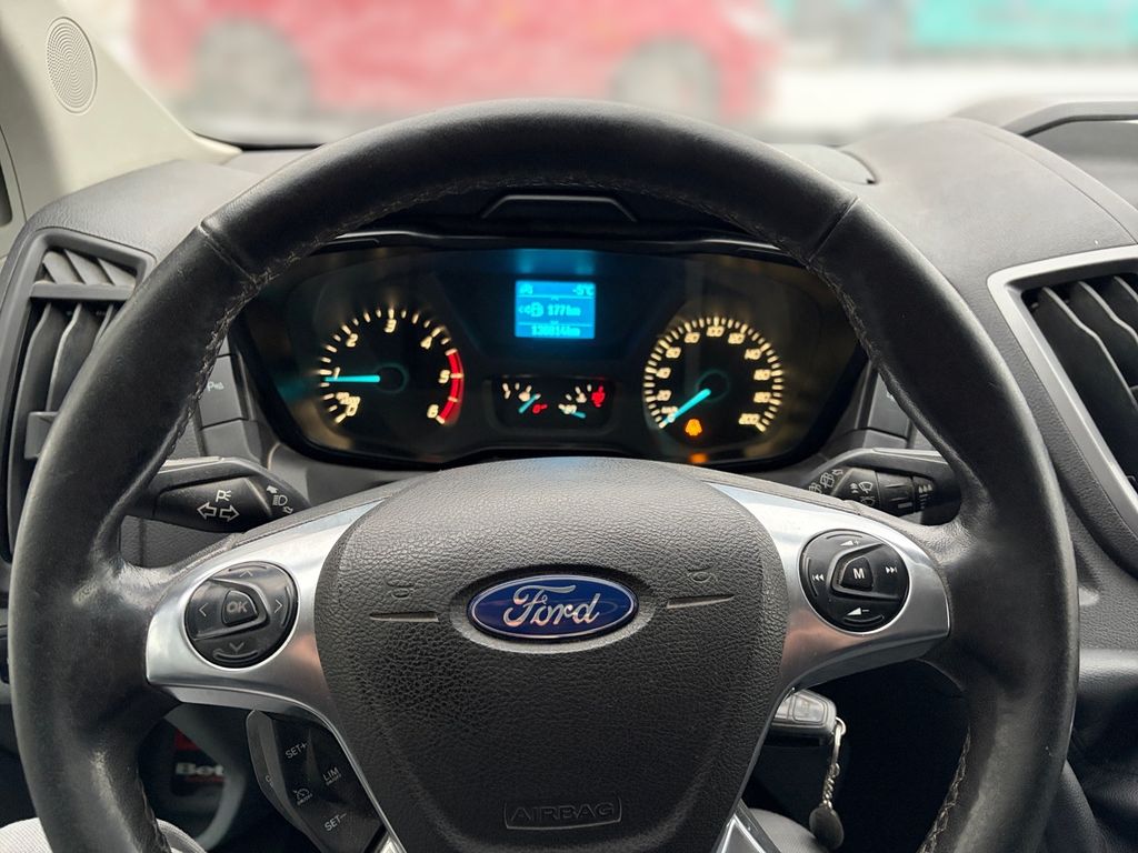 ford-transit-7-mist-cz-trend-zaruka-od-ford - 7