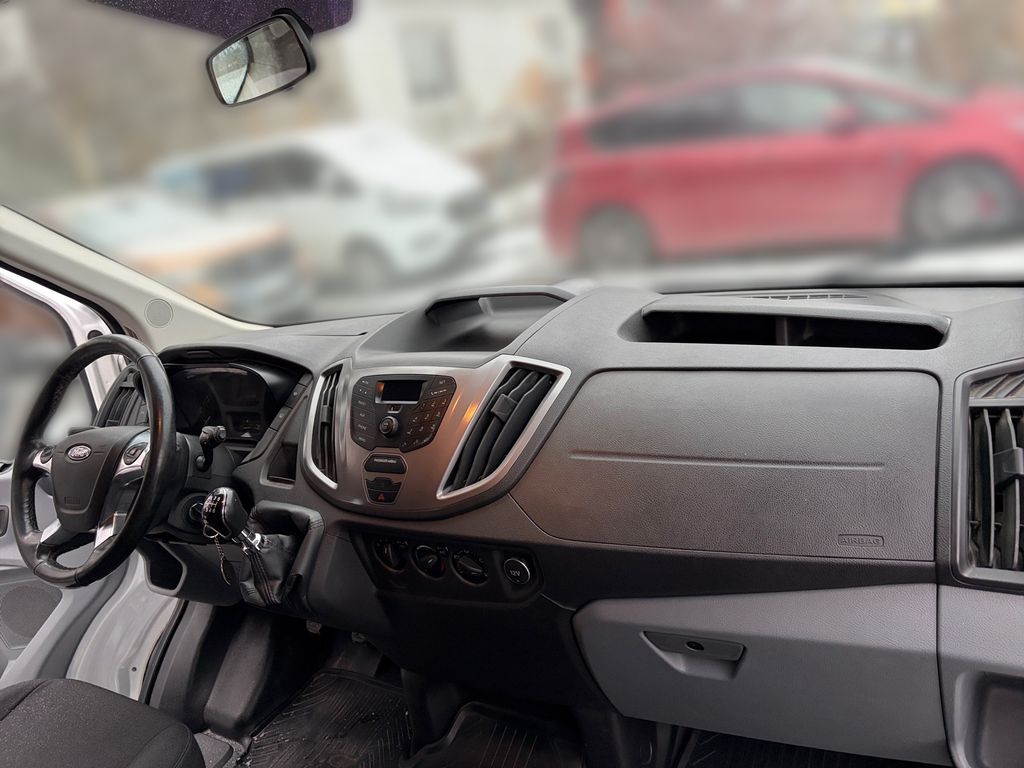 ford-transit-7-mist-cz-trend-zaruka-od-ford - 9